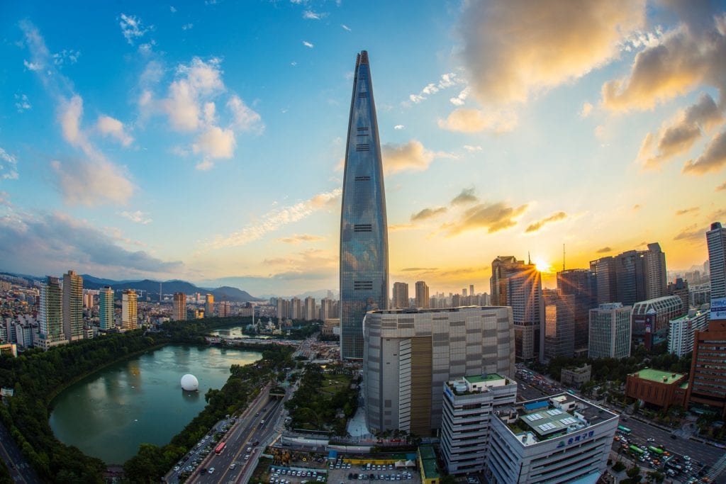 Lotte World Tower w Seulu, Korea Południowa