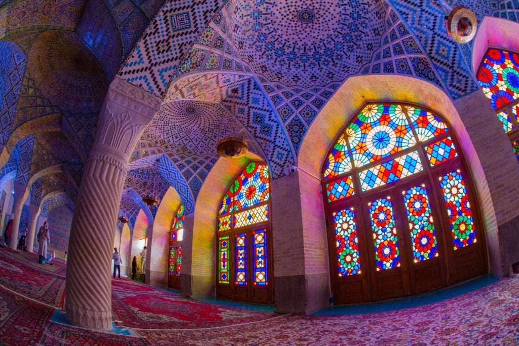 Różowy Meczet (Nasir al-Mulk) w Szirazie, Iran