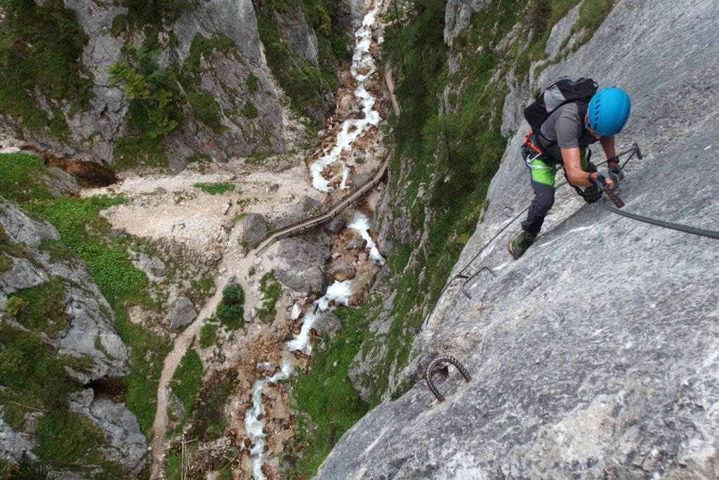 Region Dachstein jest popularny wśród miłośników wspinaczki, Austria