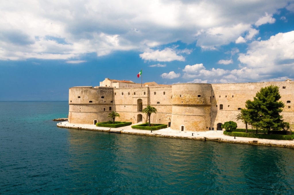 Zamek Aragonese., Tarent Apulia