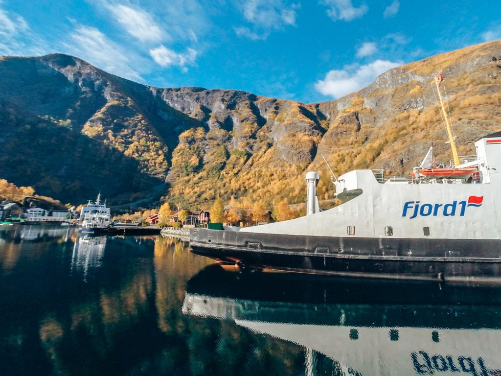 Flåm, Bergen