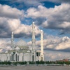 Biały pałac, meczet sułtana Hazreta w Nur-Sultan, Kazachstan